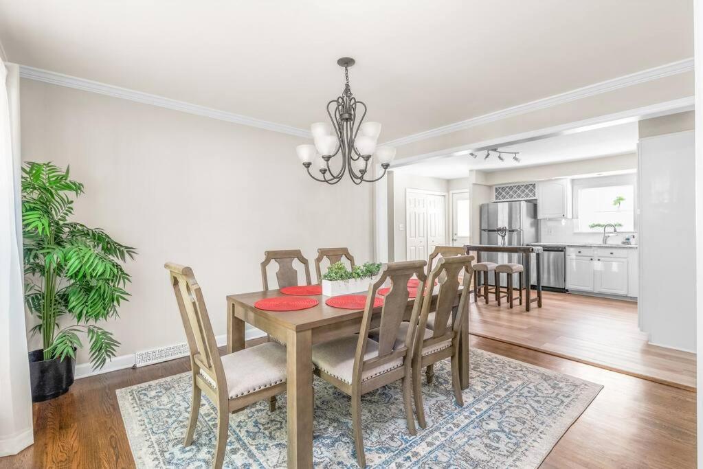 Spotless 4Br Near Clt Uptown, Fast Wi-Fi Apartment Charlotte Exterior photo